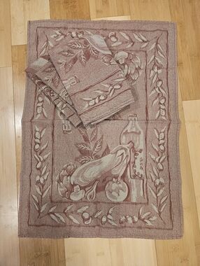 Wolfgang Puck Kitchen Towels Dusty Rose and Cream